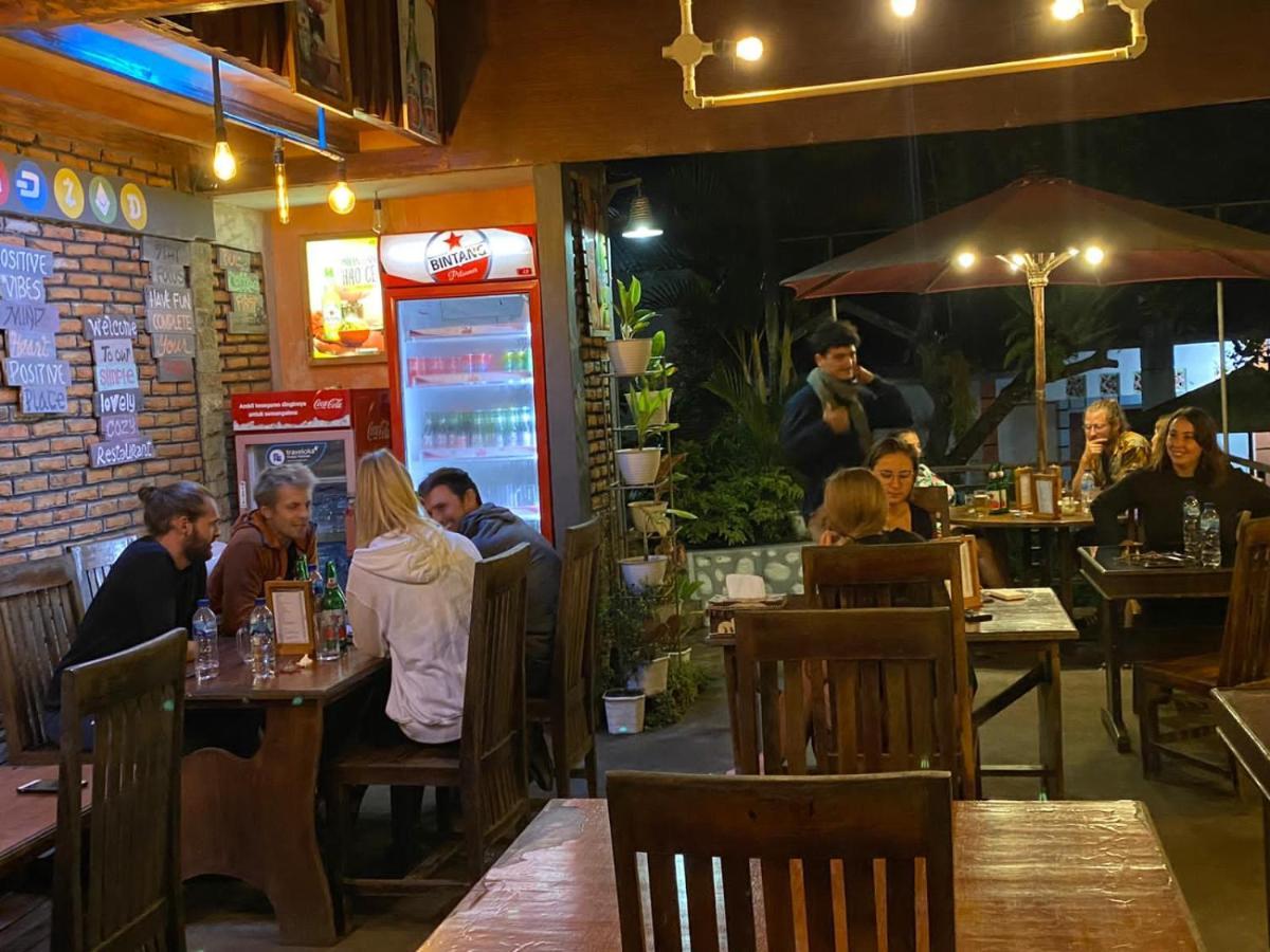Bintang By Tobias Lodge Cafe & Restaurant Kelimutu Exterior foto