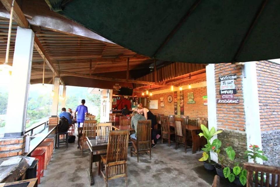 Bintang By Tobias Lodge Cafe & Restaurant Kelimutu Exterior foto
